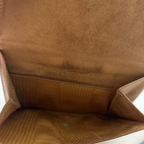 CHANEL Timeless Beige Caviar BiFold Wallet - Picture 9 of 17